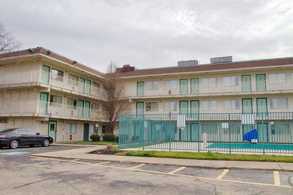 Super 8 By Wyndham Florence Exterior foto