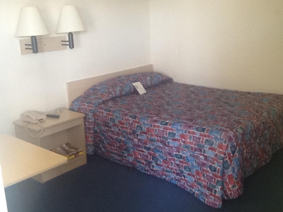 Super 8 By Wyndham Florence Habitación foto