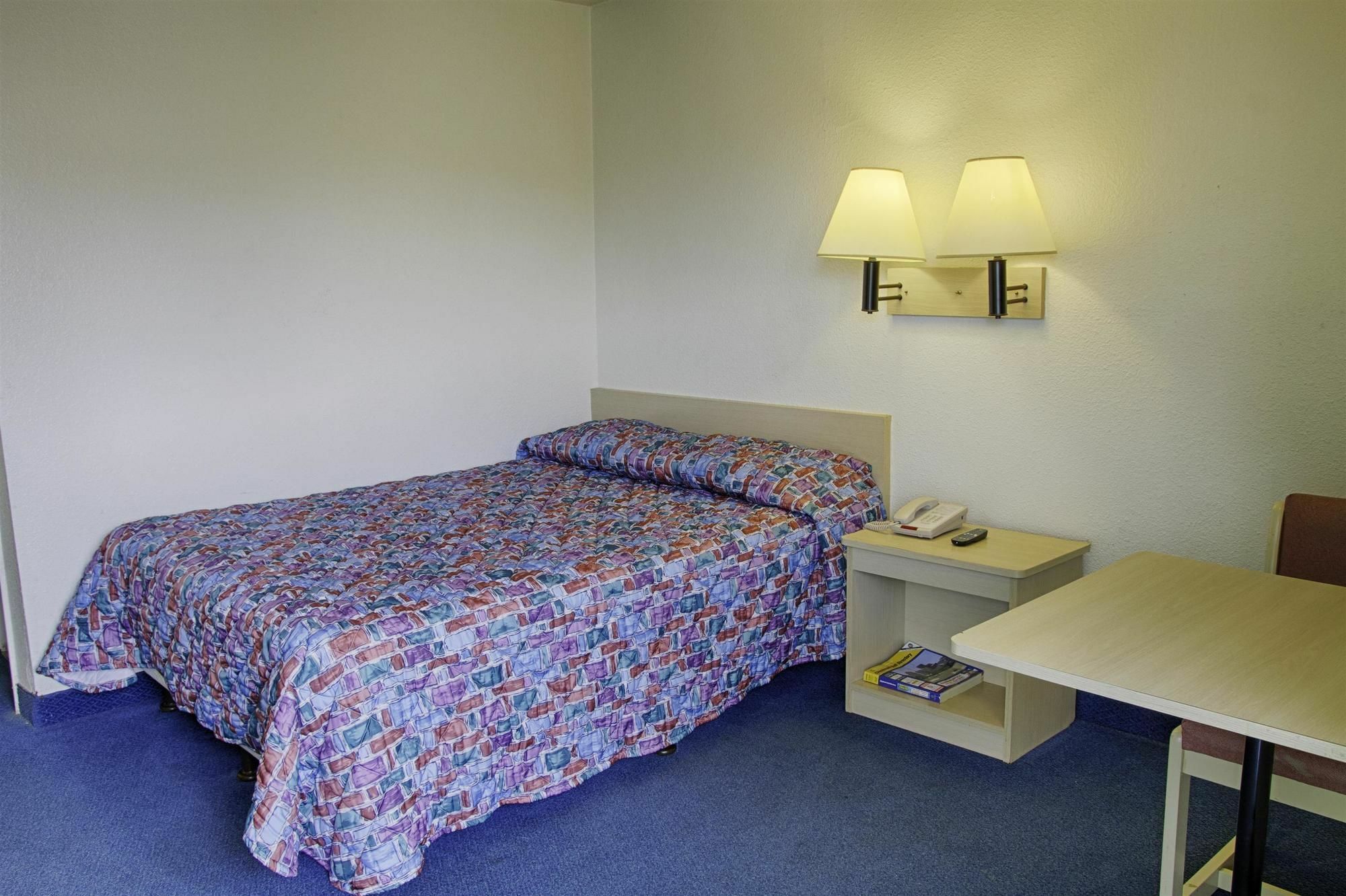 Super 8 By Wyndham Florence Exterior foto